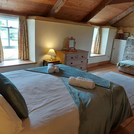 Kitts Cottage Redruth, King Size Bed, Woodburner Exterior photo